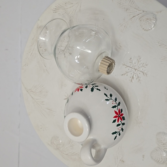 Vintage Holly Berry Porcelain Glass Hurricane Candleholder Taiwan Christmas - Picture 9 of 16